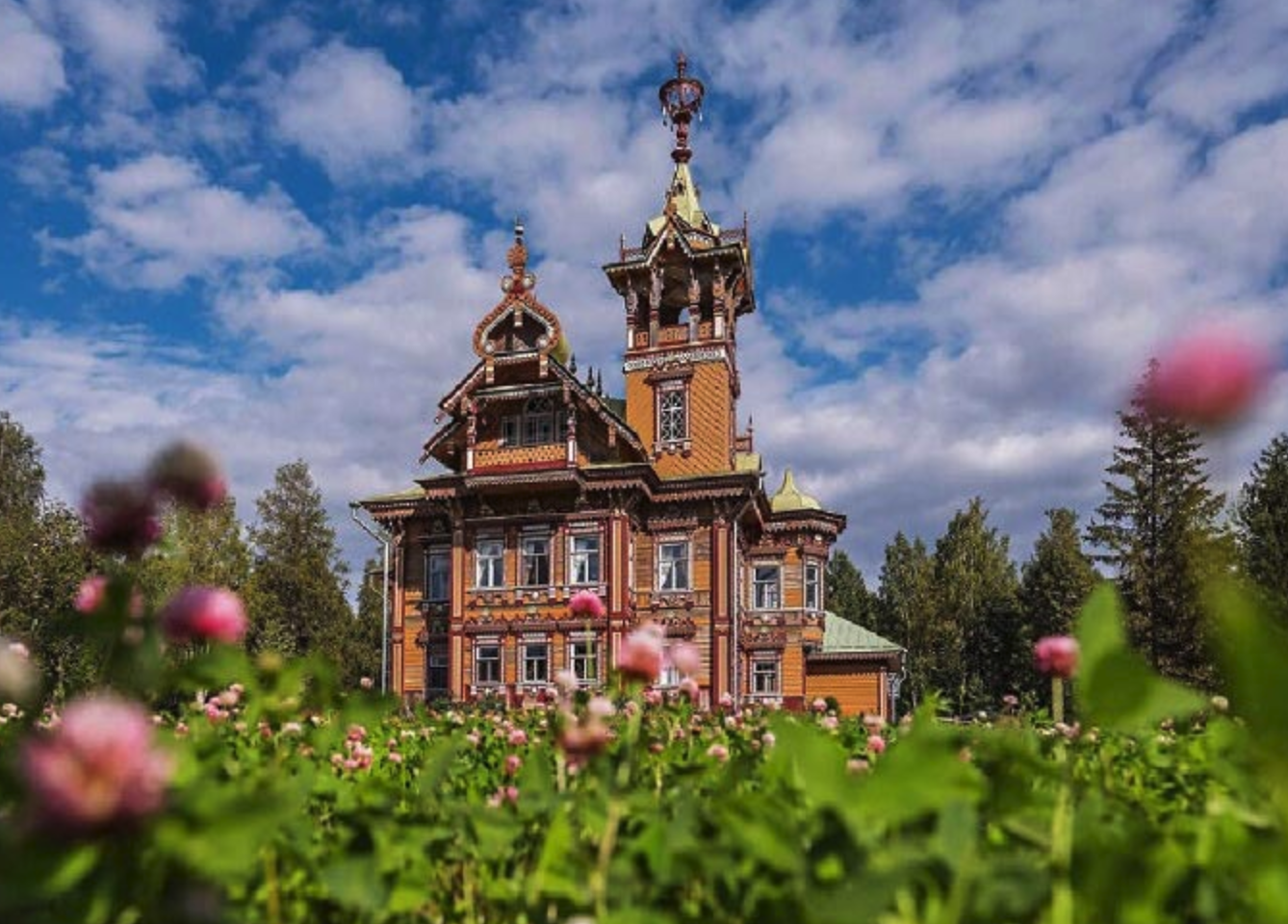 Rekonštrukcia dreveného zámku